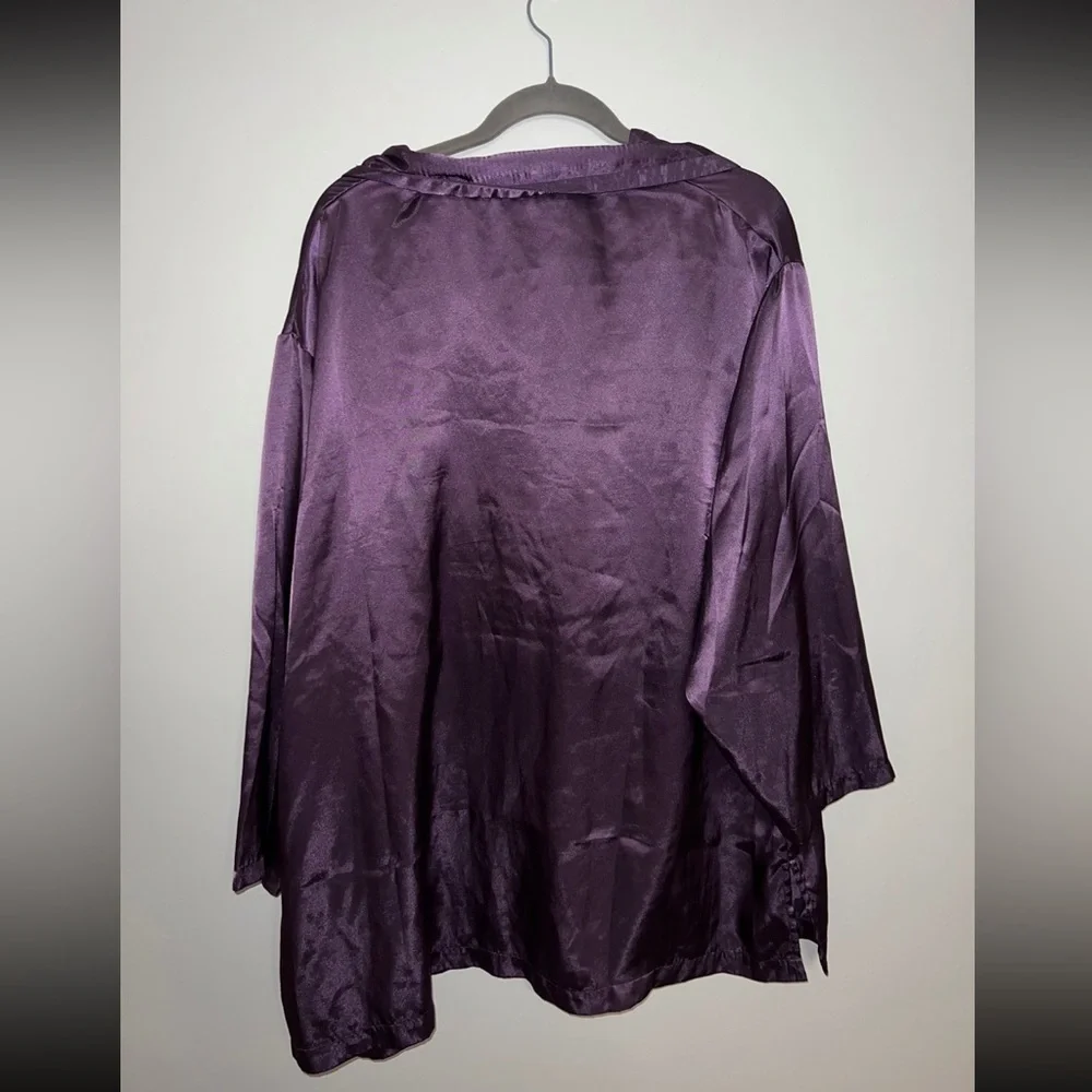 Moments Blouse - Picture 2 of 4